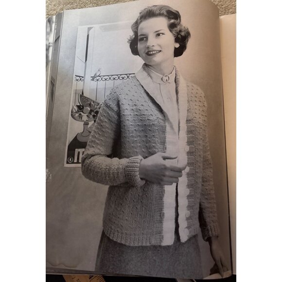 Bernat Knitting Pattern Book Knits By Mirsa Of Italy Book #65 1960s Vintage - Picture 8 of 14